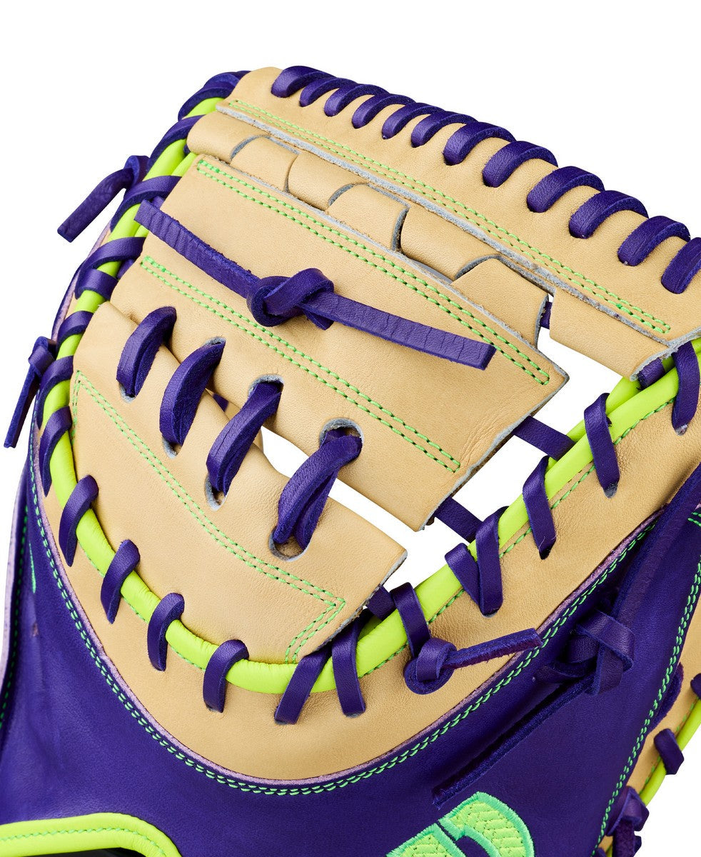 Wilson Spring 2026 A2000 FPCM23 Model 34" Fastpitch Catcher's Mitt
